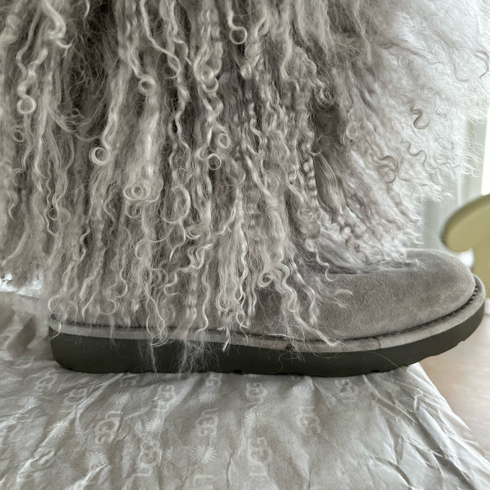 Ugg Grey fluff boot - Picture 6 of 10